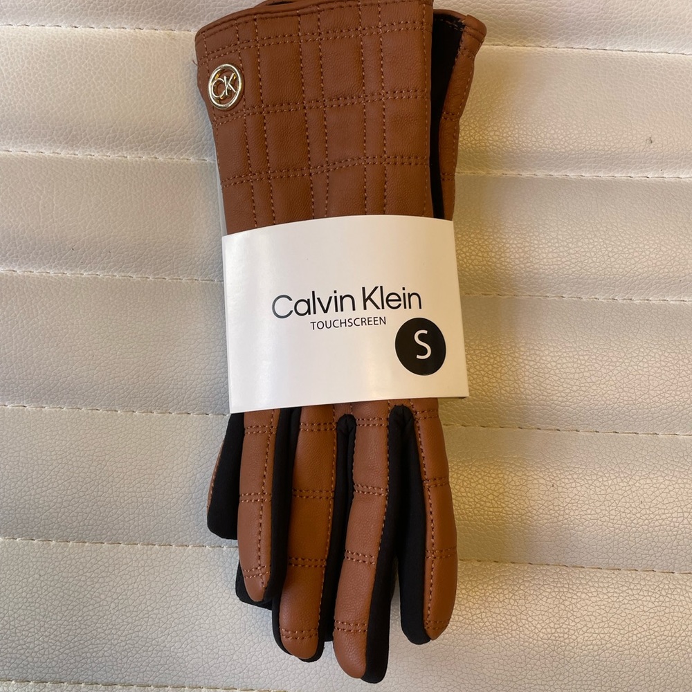 Calvin Klein Leather Touchscreen Gloves Brown Black Quilted Small NEW